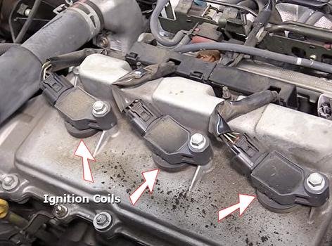 Cómo reemplazar la bujía del motor de un automóvil